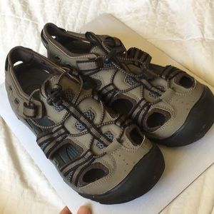 Men's Outland closed toe sandal